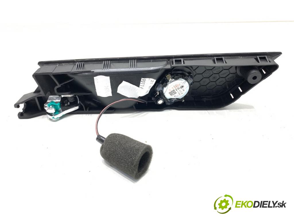 SKODA FABIA III Kombi 2020 44 kW 1.0 999 Kľučka vnútorná pravy predný 6V0867436