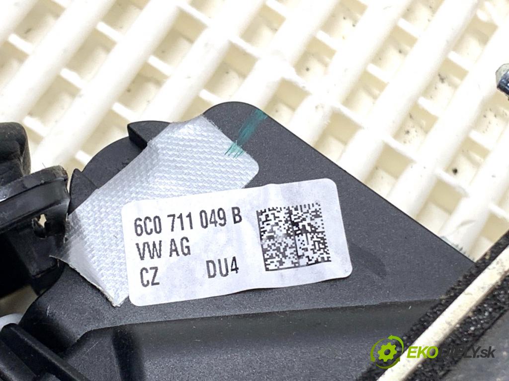 SKODA FABIA III Kombi 2020 44 kW 1.0 999 Kulisa 6C0711061A (Rýchlostná páka (kulisa))