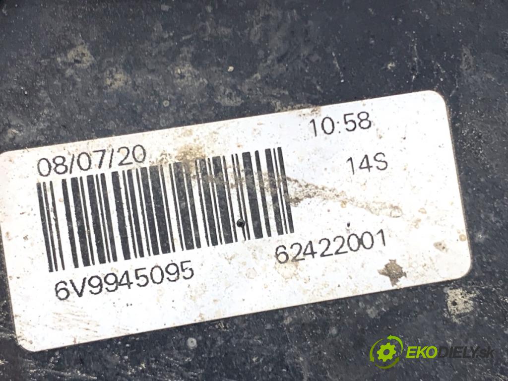 SKODA FABIA III Kombi 2020 44 kW 1.0 999 Svetlo ľavy zad 6V9945095