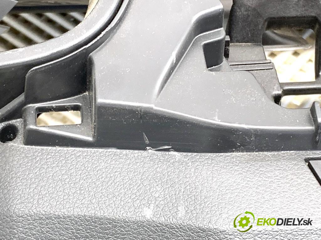 SKODA FABIA III Kombi 2020 44 kW 1.0 999 palubní doska  (Palubní deska)
