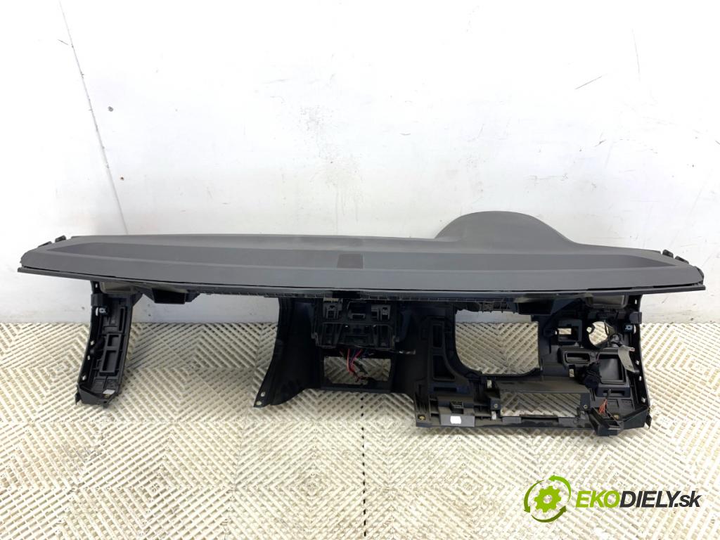 SKODA FABIA III Kombi 2020 44 kW 1.0 999 palubní doska  (Palubní deska)