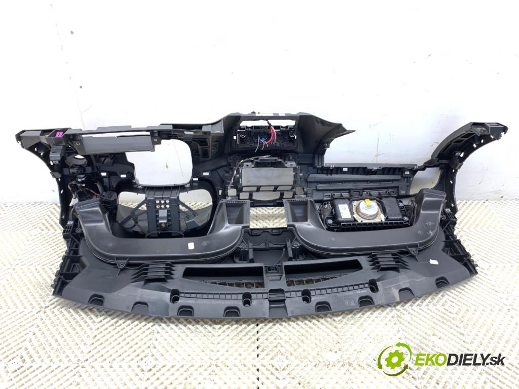 SKODA FABIA III Kombi 2020 44 kW 1.0 999 palubní doska  (Palubní deska)