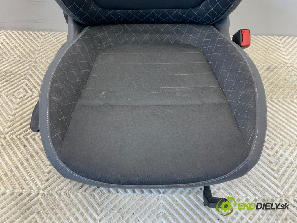 SKODA FABIA III Kombi 2020 44 kW 1.0 999 sedadlo pravý přední část