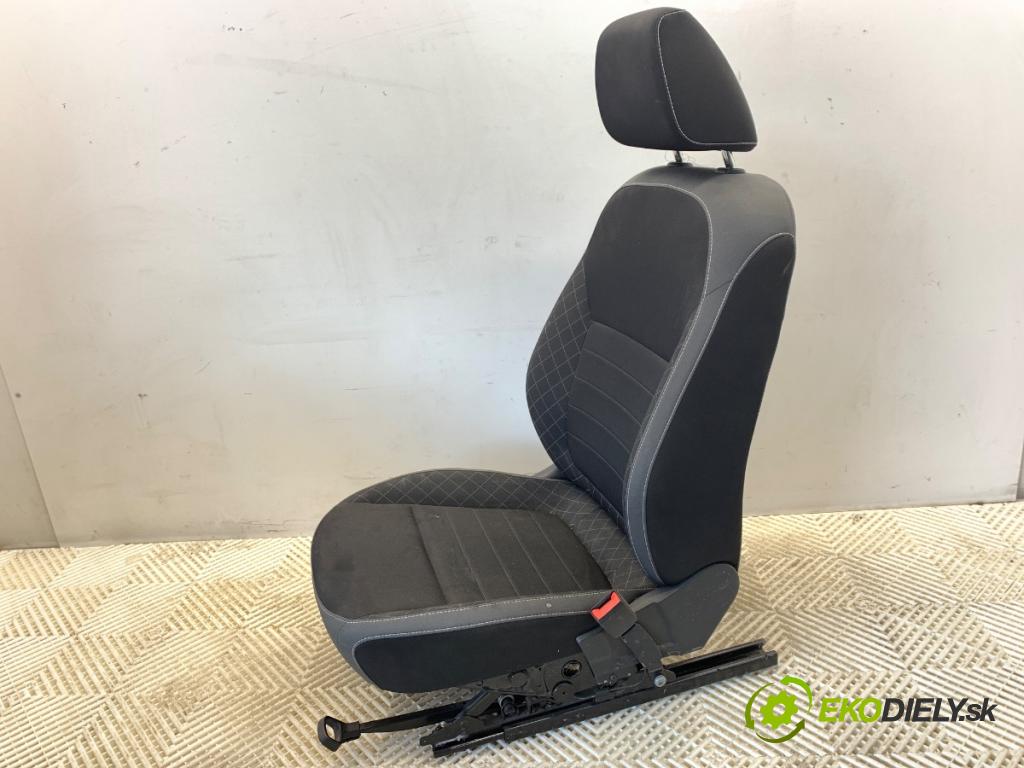 SKODA FABIA III Kombi 2020 44 kW 1.0 999 sedadlo pravý přední část