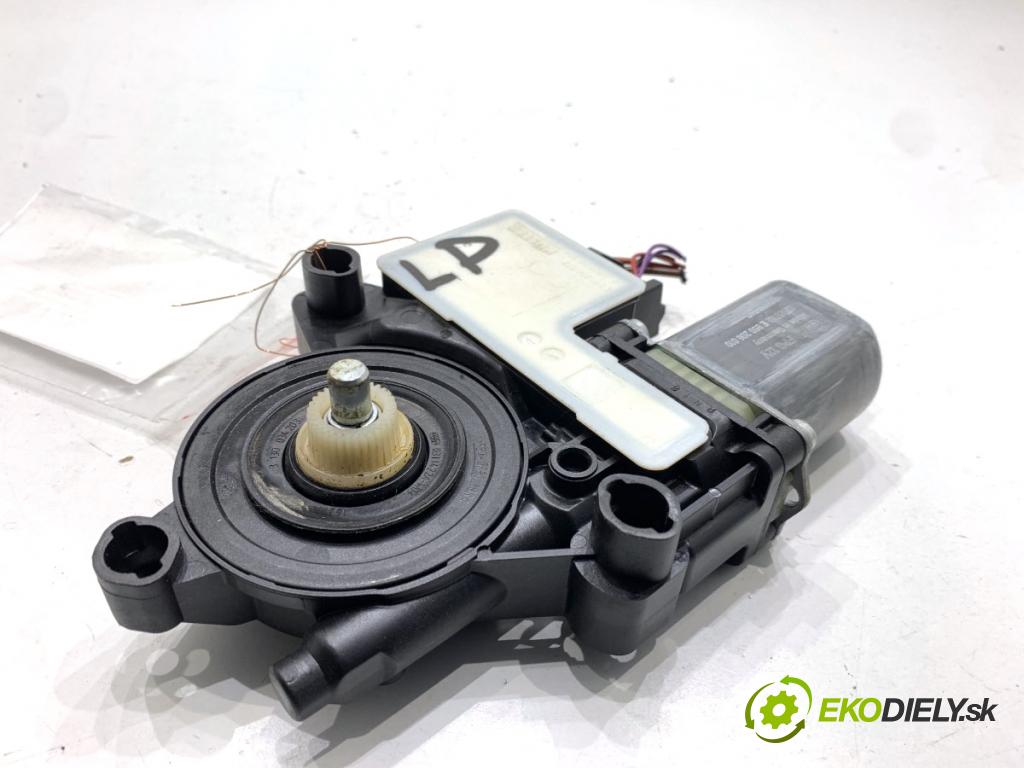 SKODA FABIA III Kombi 2020 44 kW 1.0 999 Motor sťahovania okna ľavy predný 2Q2959405