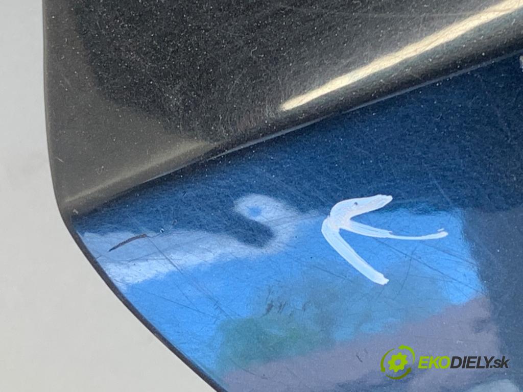 TOYOTA COROLLA E21 sedan 2020 97 kW 1.6 VVTi (ZRE210) 1598 dveře pravý zadní část 209