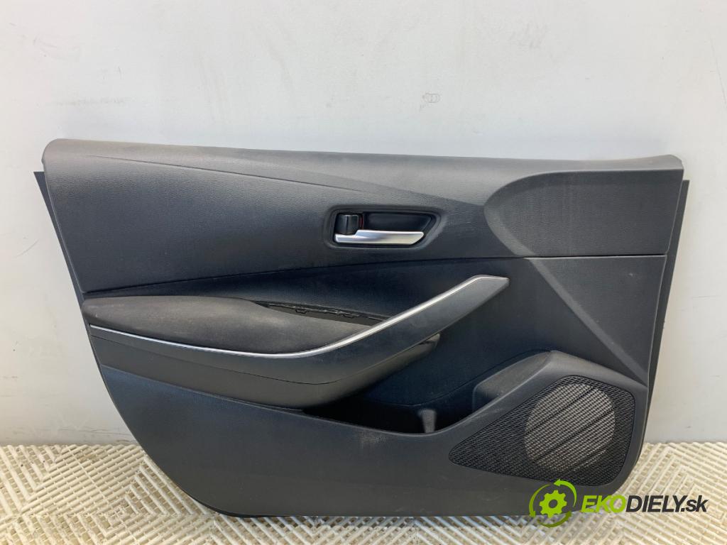 TOYOTA COROLLA E21 sedan 2020 97 kW 1.6 VVTi (ZRE210) 1598 čalúnenie Dvere ľavy predný 