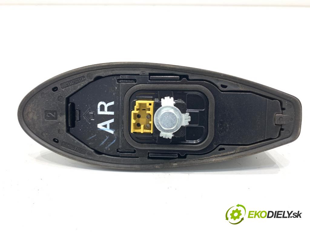 TOYOTA COROLLA E21 sedan 2020 97 kW 1.6 VVTi (ZRE210) 1598 ANTENA