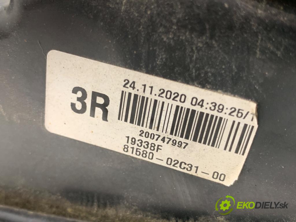 TOYOTA COROLLA E21 sedan 2020 97 kW 1.6 VVTi (ZRE210) 1598 Svetlo pravy zad vnútorná 81580-02C31
