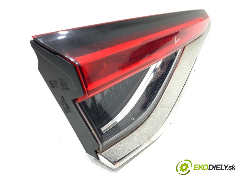 TOYOTA COROLLA E21 sedan 2020 97 kW 1.6 VVTi (ZRE210) 1598 Svetlo ľavy zad vnútorná 81590-02C21