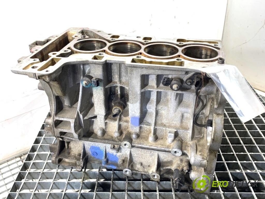 BMW F34 liftback 2013 135 kW 320 i 1997 blok Motor 7587604 (Blok motora)