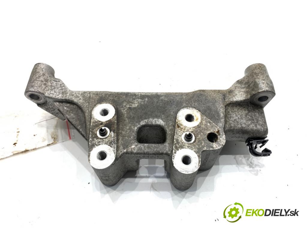 CITROEN C4 II liftback 2017 81 kW 1.2 THP 110 1199 Držiak Motor 9676523180