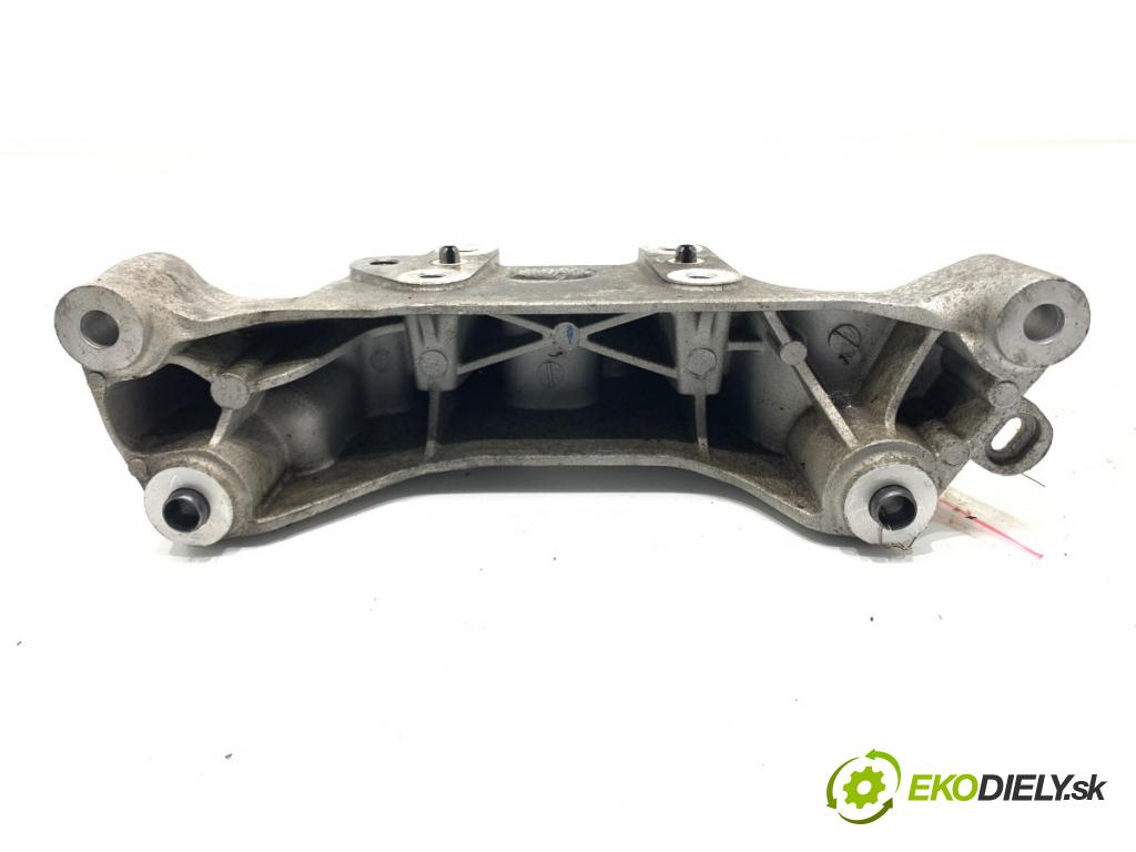 CITROEN C4 II liftback 2017 81 kW 1.2 THP 110 1199 Držiak Motor 9676523180