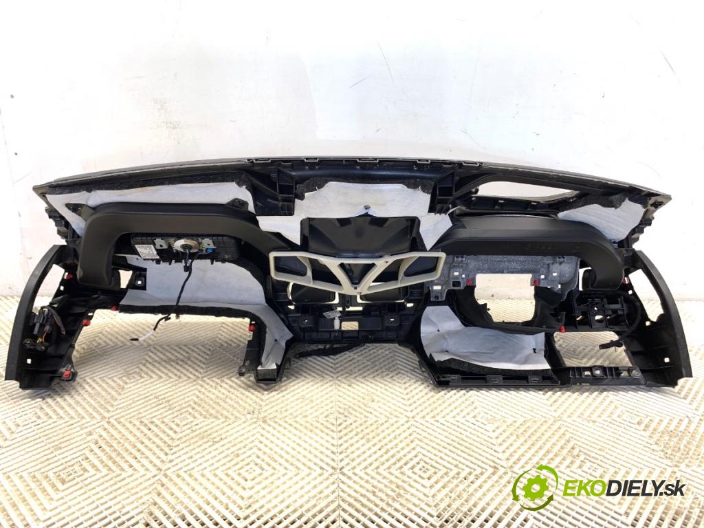 BMW G05 SUV 2020 294 kW xDrive M 50 d 2993 Palubná doska 9399267 (Palubná doska)