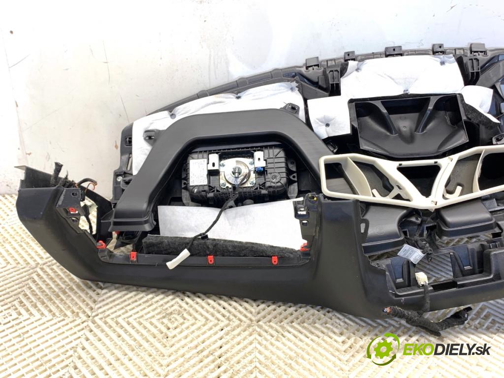 BMW G05 SUV 2020 294 kW xDrive M 50 d 2993 Palubná doska 9399267 (Palubná doska)