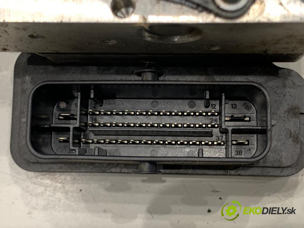 RENAULT CLIO IV liftback 2015 55 kW 1.5 dCi 75 1461 Pumpa ABS 476601203R (Pumpa ABS)