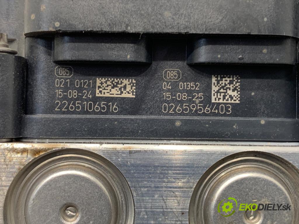 RENAULT CLIO IV liftback 2015 55 kW 1.5 dCi 75 1461 Pumpa ABS 476601203R (Pumpa ABS)
