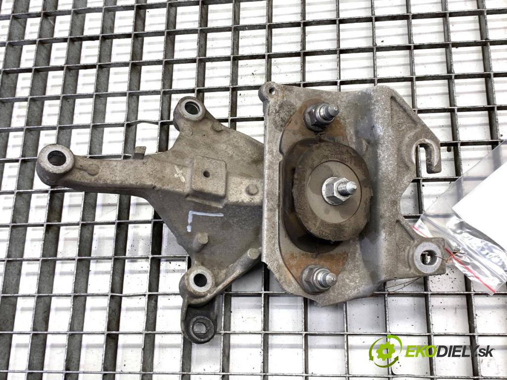 RENAULT CLIO IV liftback 2015 55 kW 1.5 dCi 75 1461 AirBag Motor ľavy 112533062R