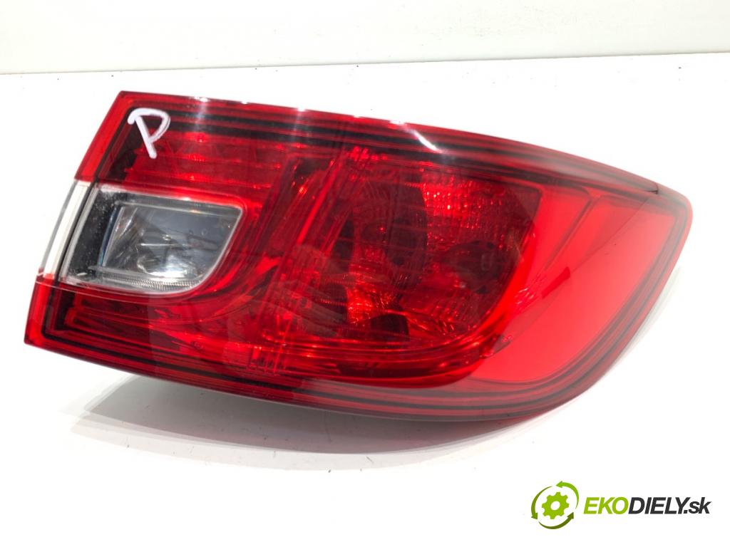 RENAULT CLIO IV liftback 2015 55 kW 1.5 dCi 75 1461 Svetlo pravy zad 265506608R