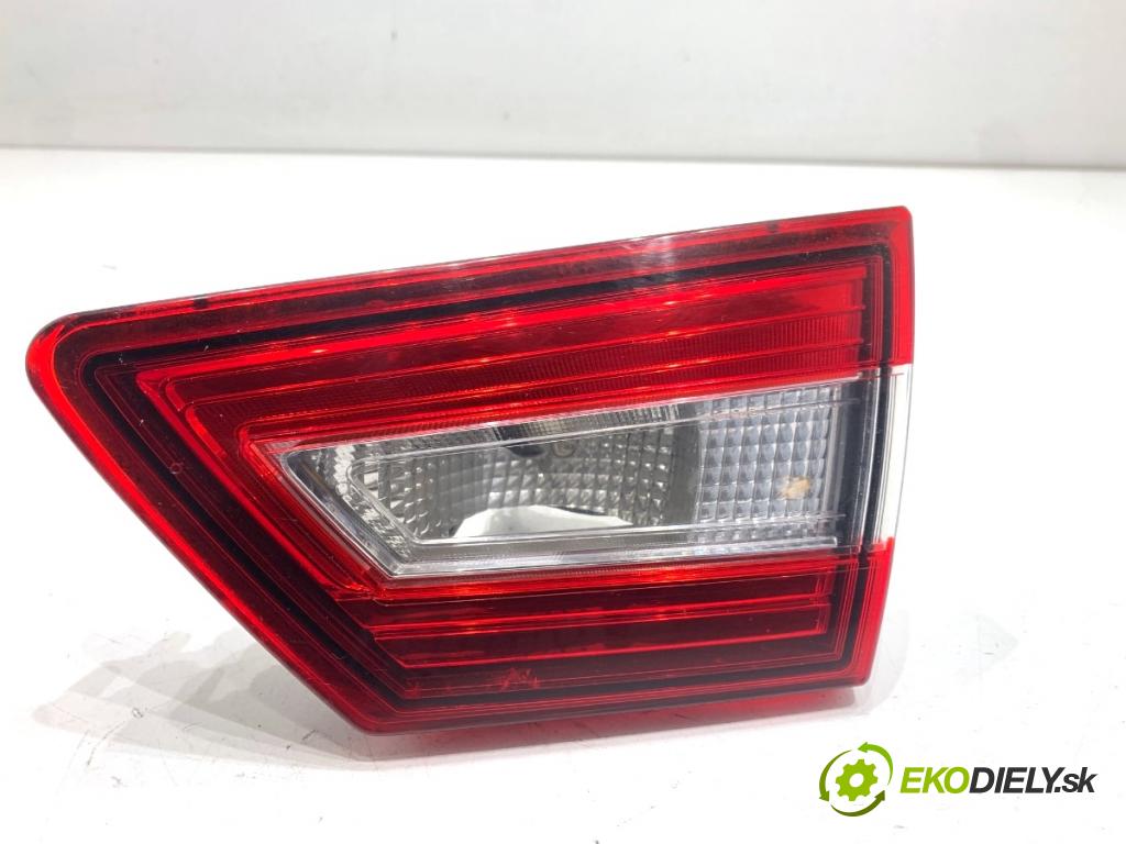 RENAULT CLIO IV liftback 2015 55 kW 1.5 dCi 75 1461 Svetlo pravy zad vnútorná 265505796R