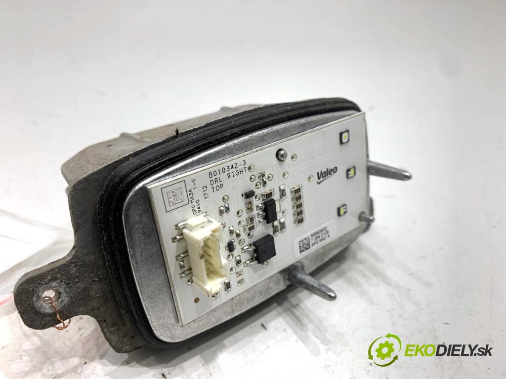 RENAULT MEGANE IV liftback 2017 81 kW 1.5 dCi 110 (B9A3) 1461 Modul LED 90062632