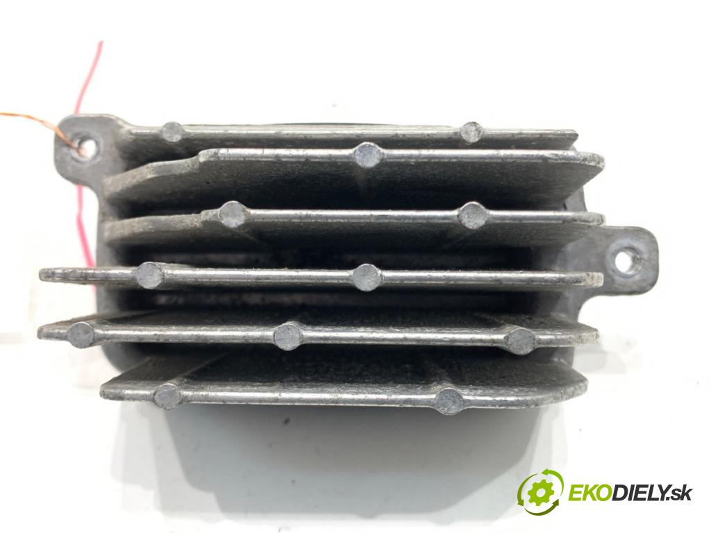 RENAULT MEGANE IV liftback 2017 81 kW 1.5 dCi 110 (B9A3) 1461 Modul LED 90072332