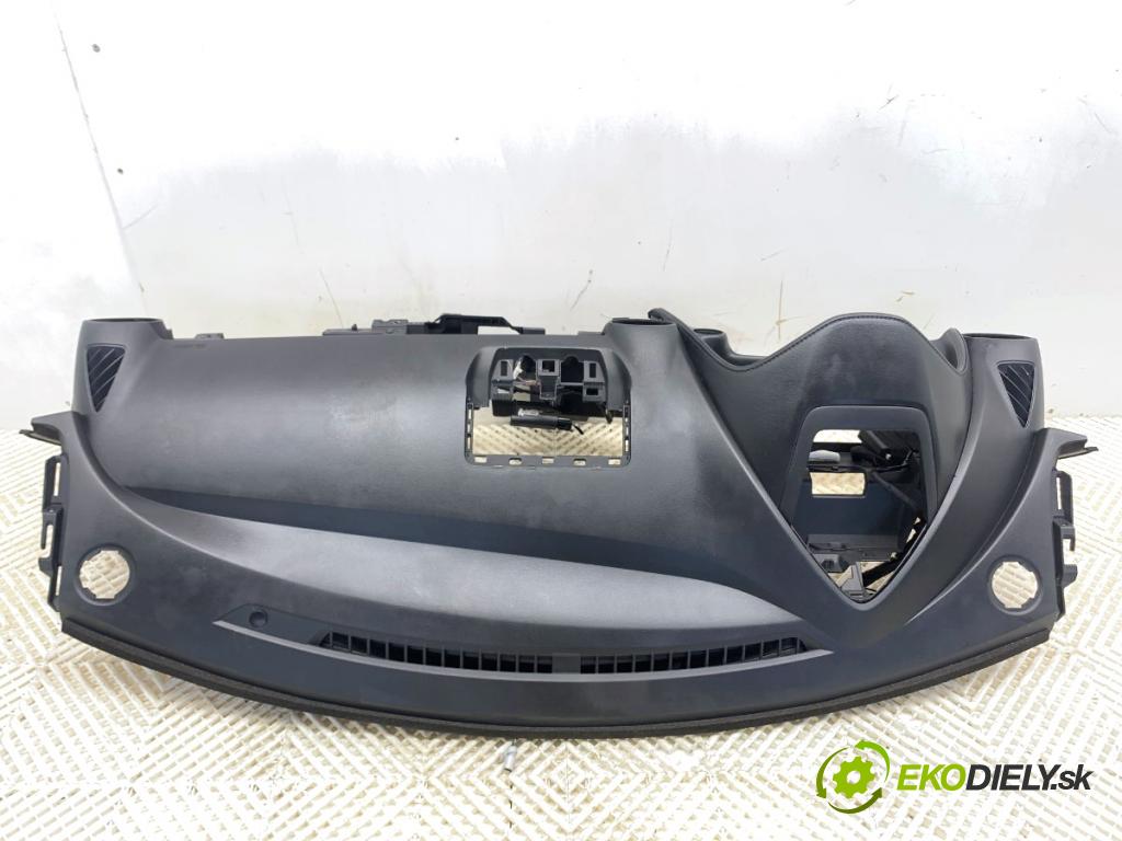 MAZDA CX-3 SUV 2017 88 kW 2.0 SKYACTIV-G (DK5W, DK6W) 1998 Palubná doska VANKÚŠ: spolujazdca