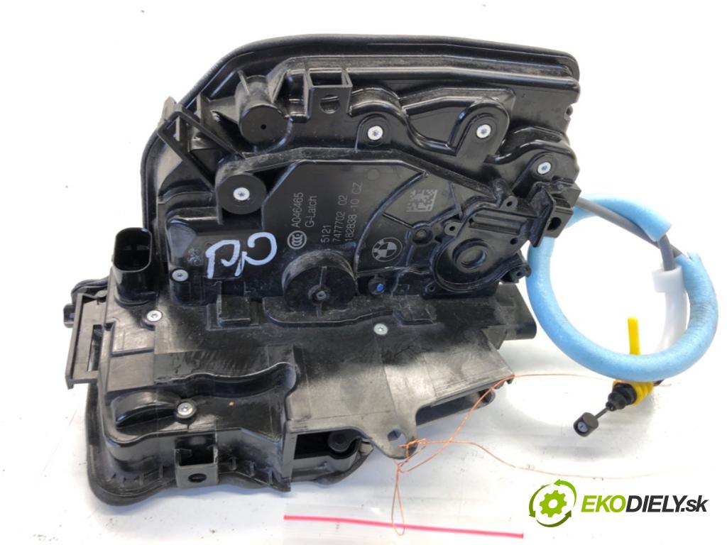 BMW G05 SUV 2020 294 kW xDrive M 50 d 2993 zámok Dvere pravy predný 7477702