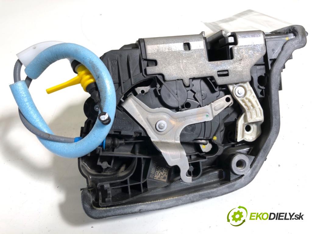 BMW G05 SUV 2020 294 kW xDrive M 50 d 2993 zámok dveře levý přední část 7477699