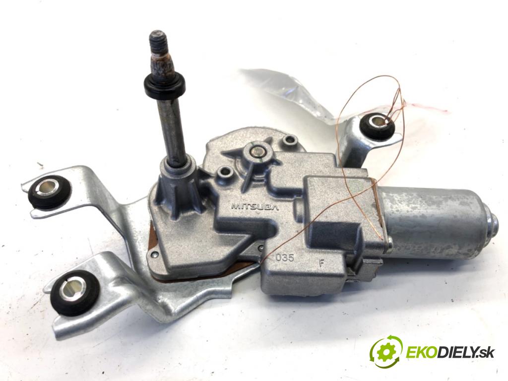 BMW G05 SUV 2020 294 kW xDrive M 50 d 2993 Motor stieračov zad 7453144