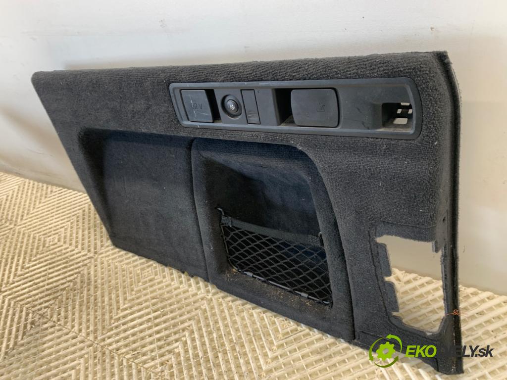 BMW G05 SUV 2020 294 kW xDrive M 50 d 2993 čalúnenie kufra pravy