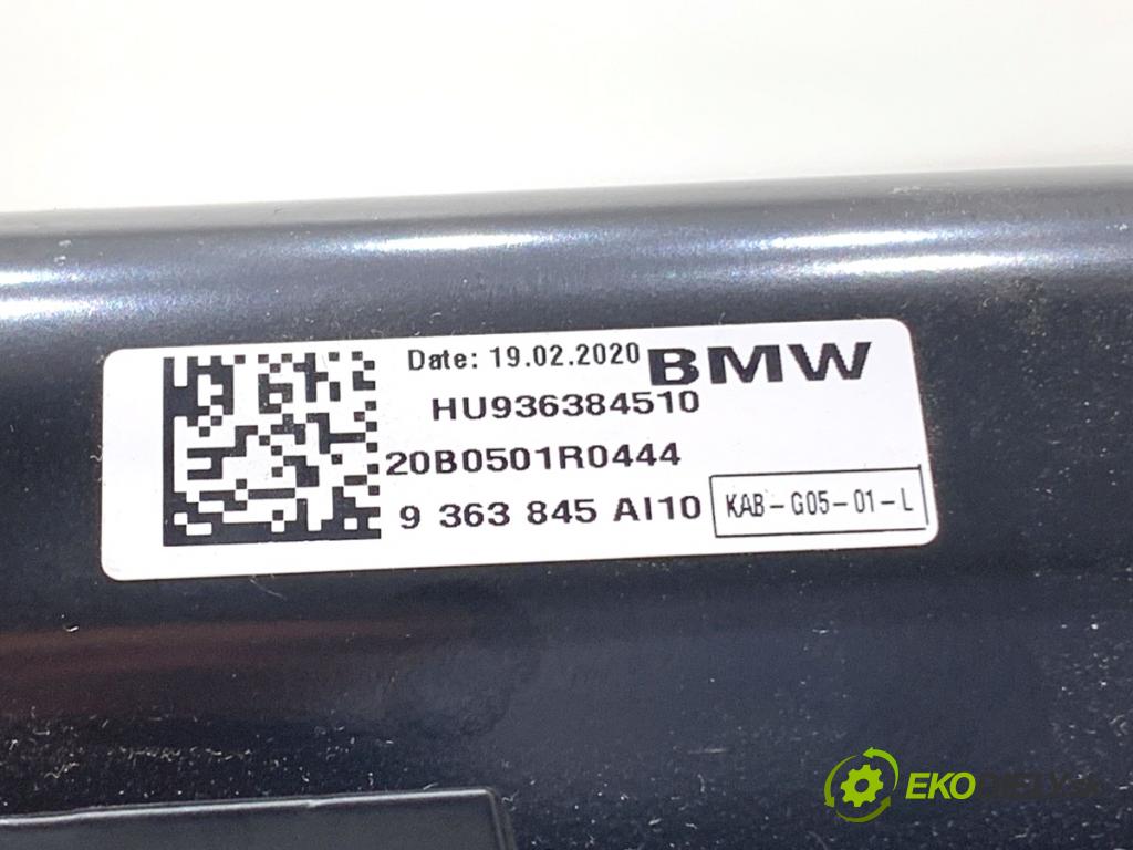 BMW G05 SUV 2020 294 kW xDrive M 50 d 2993 AirBag koleno: 9363845