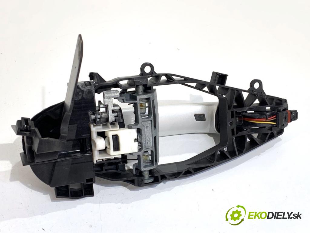 BMW G05 SUV 2020 294 kW xDrive M 50 d 2993 Kľučka vonkajšia pravy predný 9881776