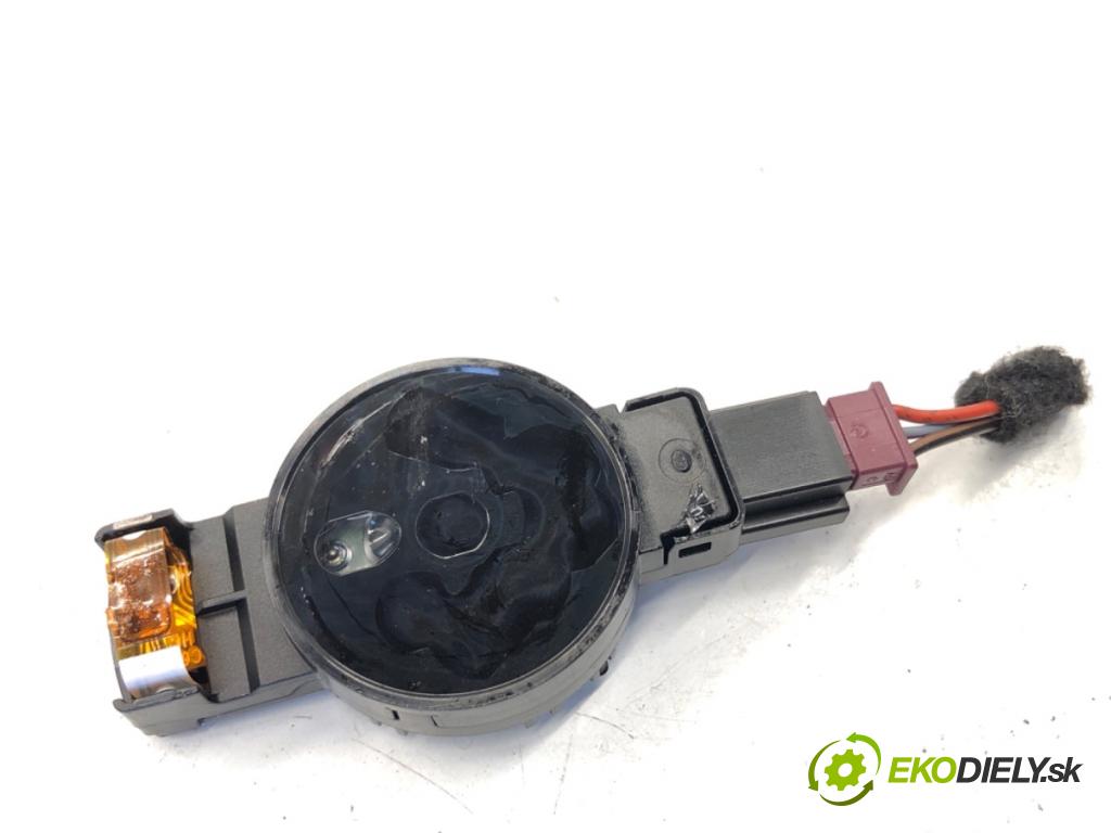 BMW G05 SUV 2020 294 kW xDrive M 50 d 2993 snímač deště 9436681 (Snímač deště)