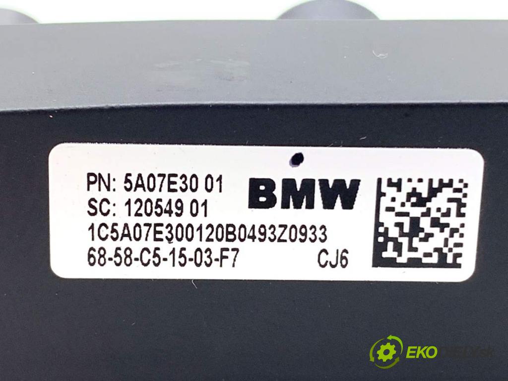 BMW G05 SUV 2020 294 kW xDrive M 50 d 2993 KAMERA okna PŘEDNÍ 5A07E30