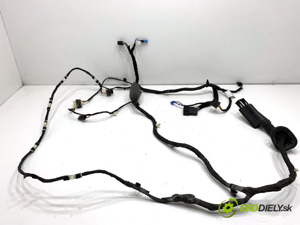 BMW G05 SUV 2020 294 kW xDrive M 50 d 2993 káblovačka dveře přední část pravý 8779817