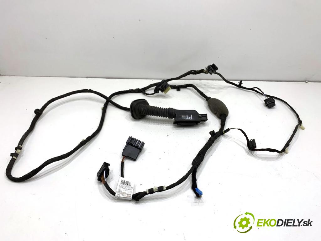 BMW G05 SUV 2020 294 kW xDrive M 50 d 2993 káblovačka dveře přední část pravý 8779817