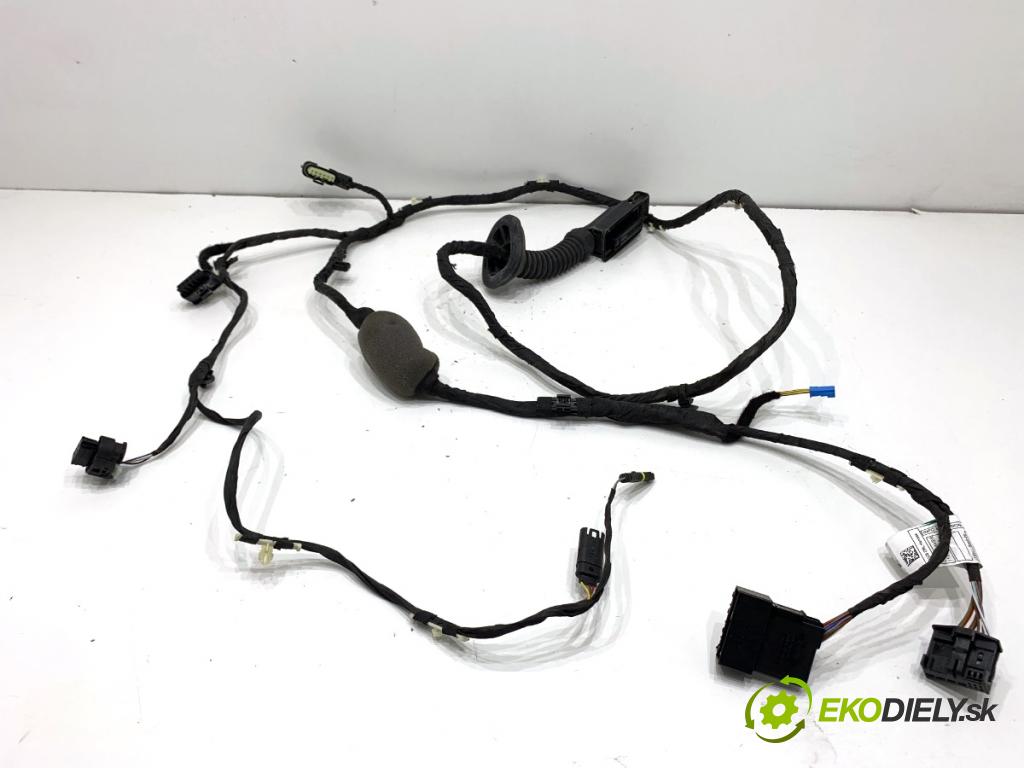 BMW G05 SUV 2020 294 kW xDrive M 50 d 2993 káblovačka dveře zadní část levý 8779817