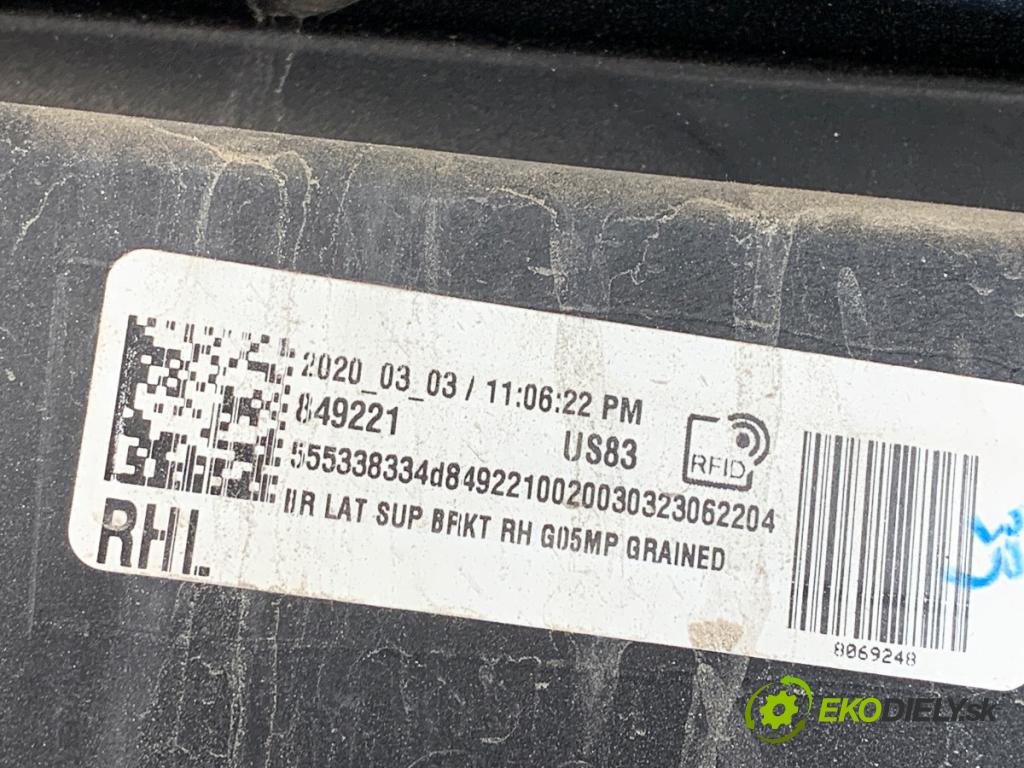 BMW G05 SUV 2020 294 kW xDrive M 50 d 2993 Úchyt nárazníka pravy zad 8069248
