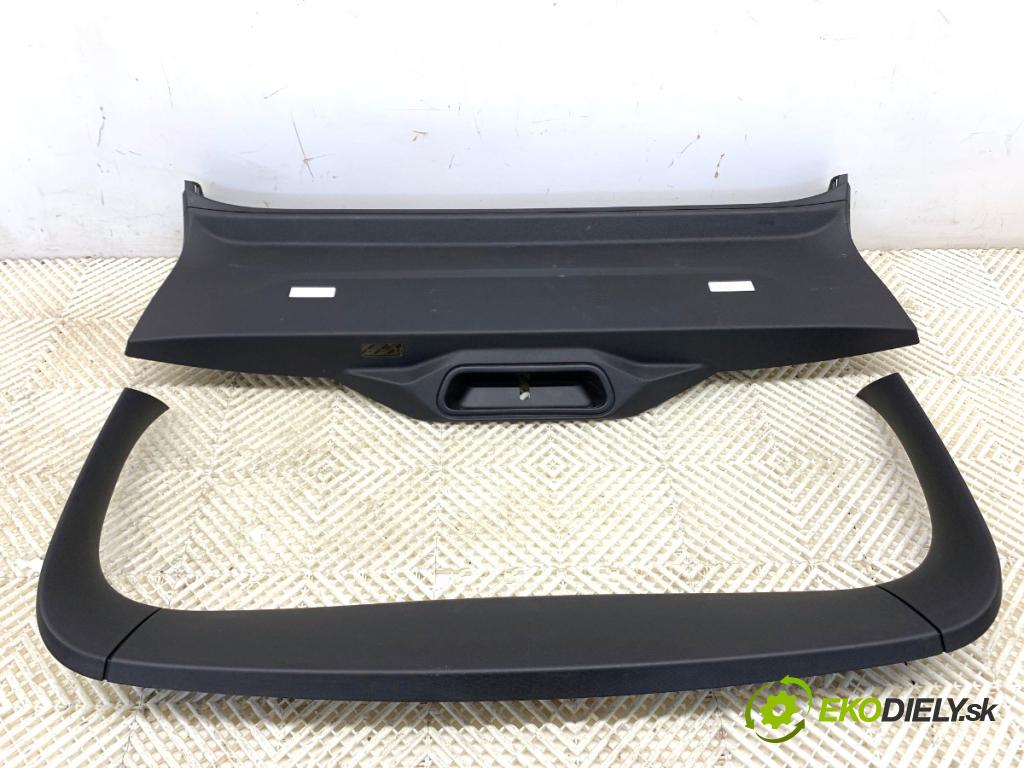 BMW G05 SUV 2020 294 kW xDrive M 50 d 2993 tapacír dverí kufra 7442641 7417424