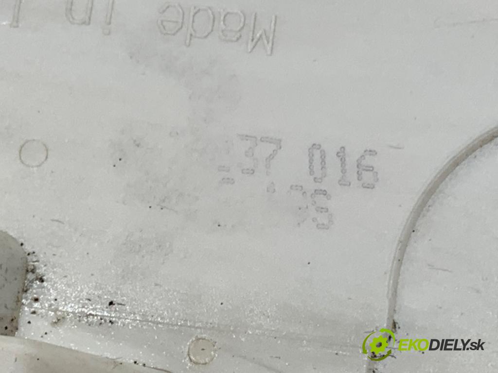 AUDI A3 8P liftback 2006 100 kW 2.0 TDI 1968 zámok dveře pravý přední část