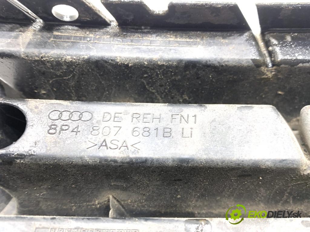 AUDI A3 8P liftback 2006 100 kW 2.0 TDI 1968 Mriežky nárazníka ľavy predný 8P4807681B