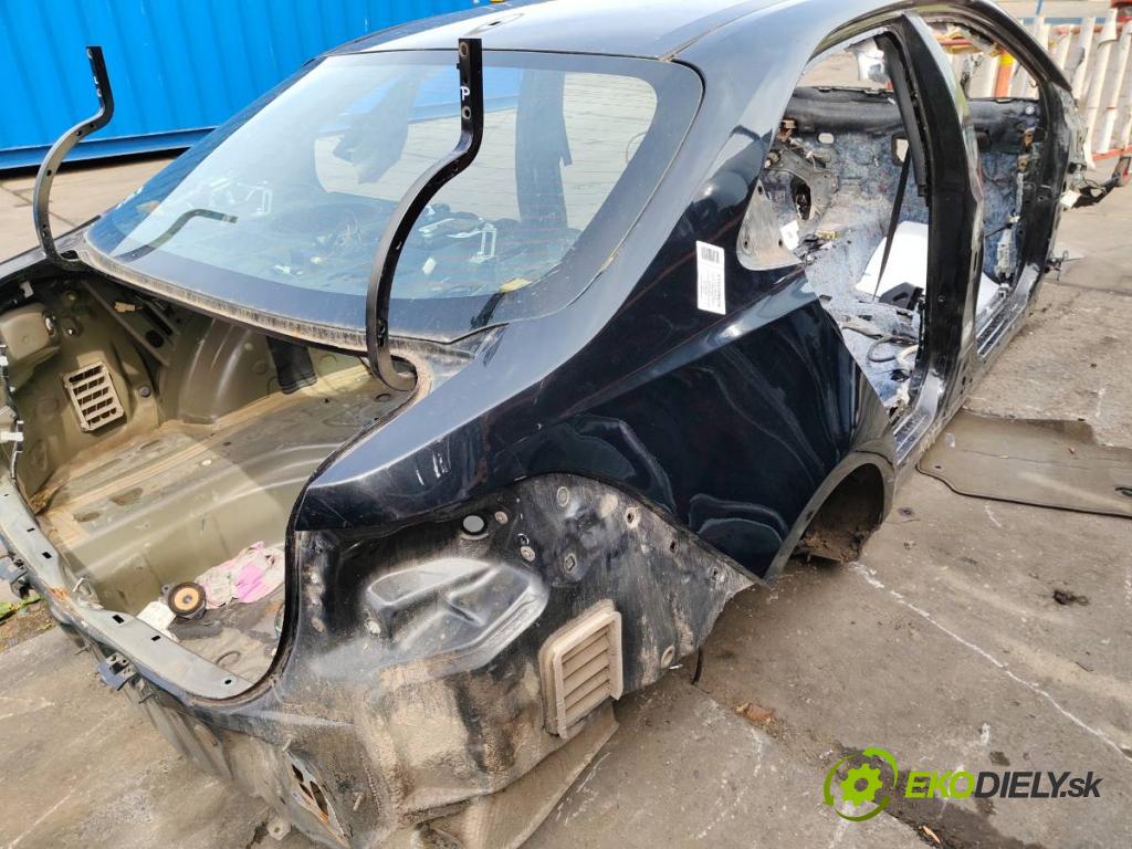 TOYOTA COROLLA E21 sedan 2020 97 kW 1.6 VVTi (ZRE210) 1598 karoséria ČTVRŤÁK: Blatník prah strecha PODŁUŻNICA
