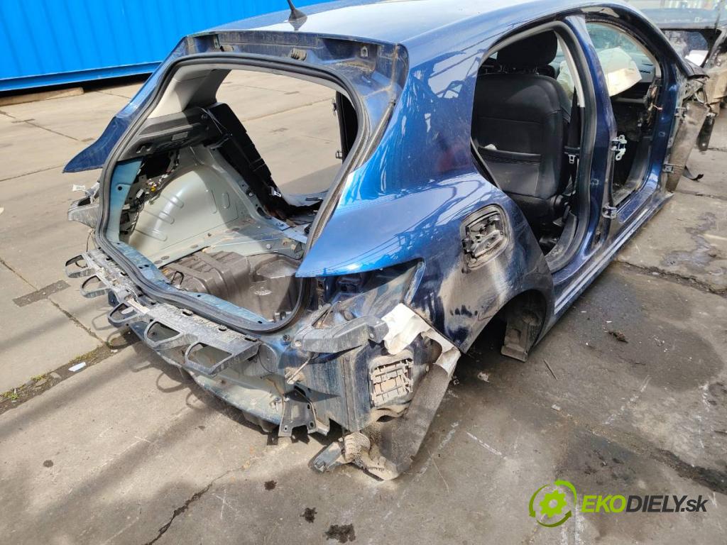 RENAULT MEGANE IV liftback 2017 81 kW 1.5 dCi 110 (B9A3) 1461 karoséria ČTVRŤÁK: Blatník prah strecha PODŁUŻNICA