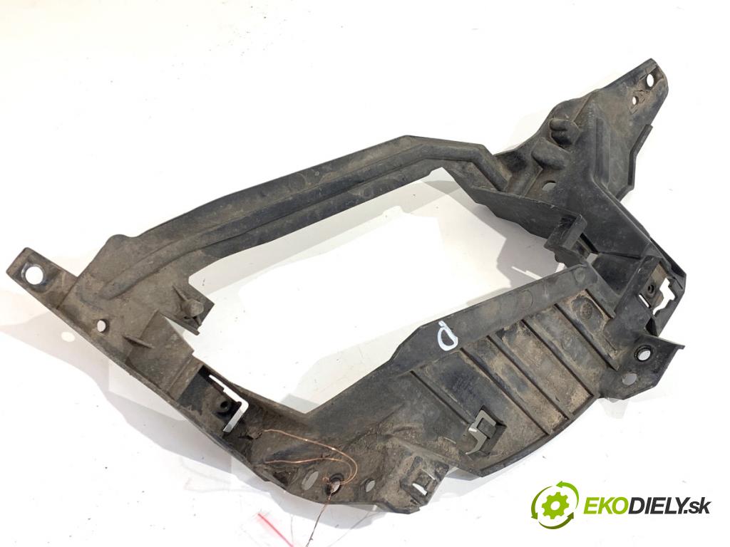 BMW G05 SUV 2020 294 kW xDrive M 50 d 2993 Úchyt Uchytenie VÝFUK: pravé M-Paket 8074188
