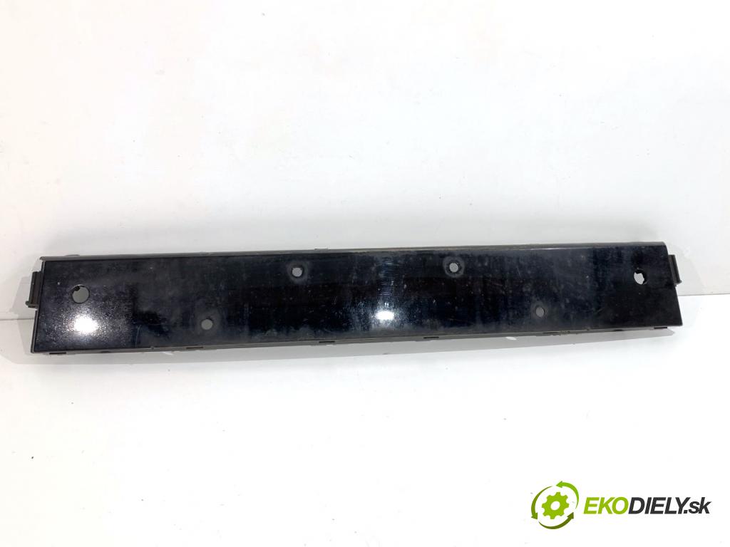 BMW G05 SUV 2020 294 kW xDrive M 50 d 2993 Lišta lišta nárazníka predný M-Paket 8074256