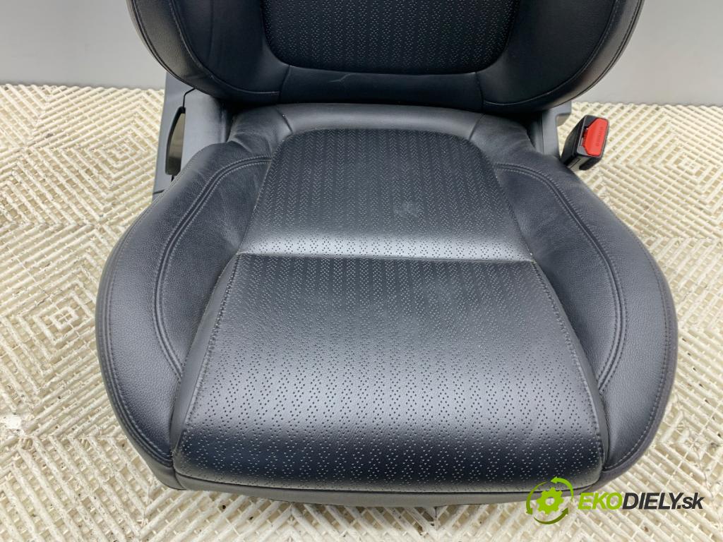 JAGUAR XF II Kombi 2018 177 kW 2.0 D AWD 1999 sedadlo pravý přední část