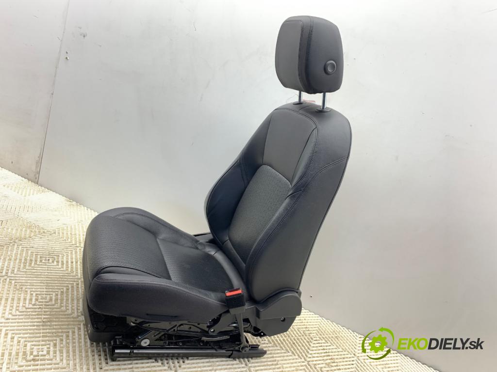 JAGUAR XF II Kombi 2018 177 kW 2.0 D AWD 1999 sedadlo pravý přední část