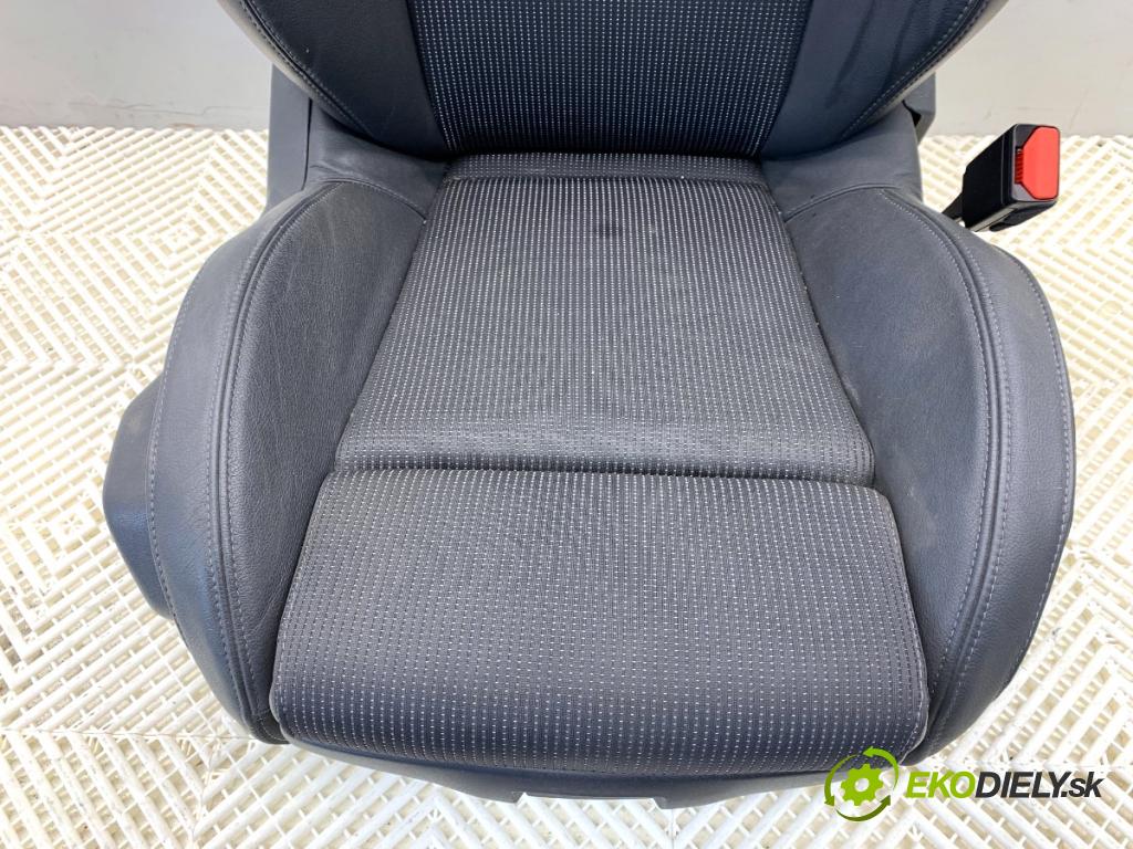 PEUGEOT 508 I sedan 2017 133 kW 2.0 BlueHDi 180 1997 sedadlo pravý přední část