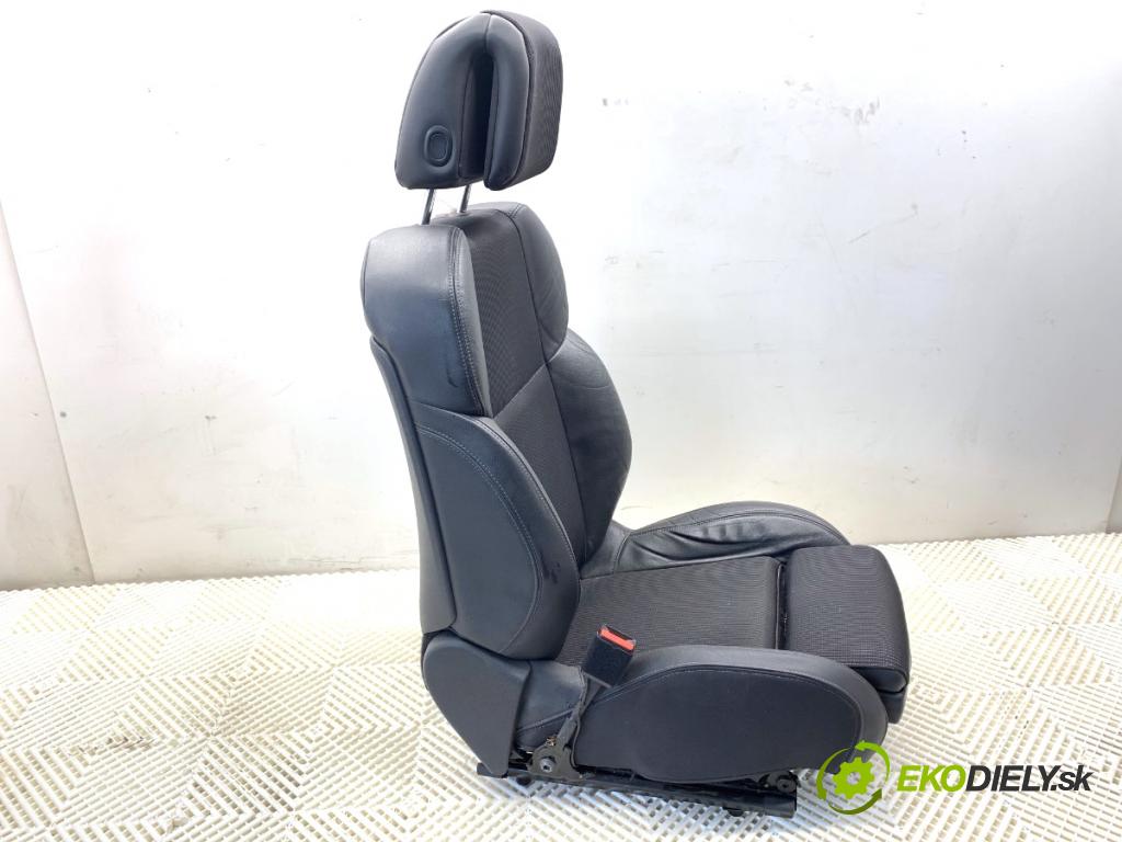 PEUGEOT 508 I sedan 2017 133 kW 2.0 BlueHDi 180 1997 Sedadlo ľavy predný